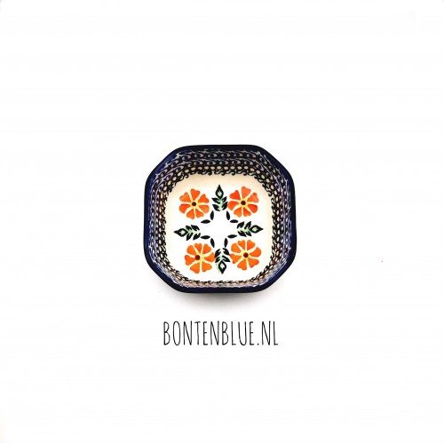 516 Bunzlau 8 Hoekig schaaltje S 150 ml decor