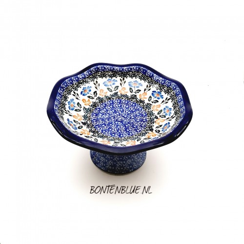 661 Bunzlau Seving bowl on foot M decor 1642X