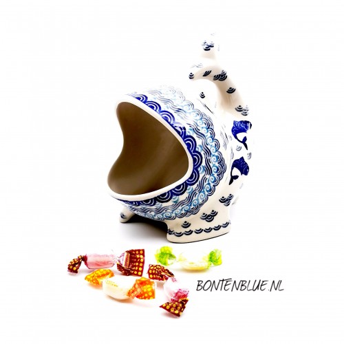 F28 container in the shape of a fish decor 2372